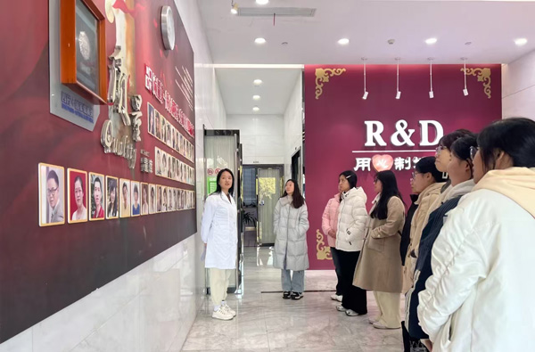 校企共建 促進產教融合 | 常紡院師生“沉浸式”參訪常州四藥